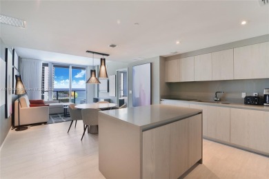 Turnkey unit with a new concept of condo-hotel. Fully furnished