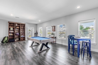 Luxury Coastal Living in the Prestigious Islands of Rockport