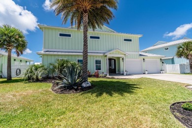 Luxury Coastal Living in the Prestigious Islands of Rockport