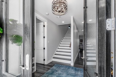 Luxury Coastal Living in the Prestigious Islands of Rockport