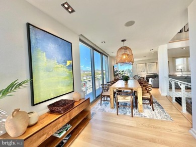 NEW PRICE! STUNNING ULTRA- CUSTOM Contemporary 5 BD/4.5 BA