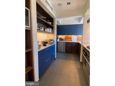 NEW PRICE! STUNNING ULTRA- CUSTOM Contemporary 5 BD/4.5 BA