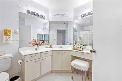 Immaculate 2/2 Condo in Desirable Bayview - beautifully spacious