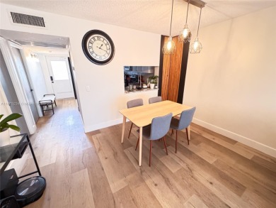 Beautifully renovated 2BD/2BA condo in highly sought-after Pine
