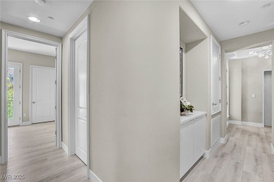 STUNNING 3-BEDROOM MIRA VILLA CONDO WITH PANORAMIC VIEWS! MODERN