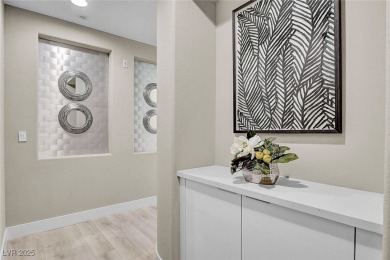 STUNNING 3-BEDROOM MIRA VILLA CONDO WITH PANORAMIC VIEWS! MODERN