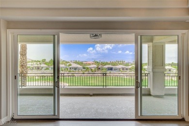 STUNNING 3-BEDROOM MIRA VILLA CONDO WITH PANORAMIC VIEWS! MODERN