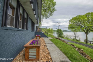 Turn-Key Lakefront Living on Ft. Loudoun Lake! Experience the