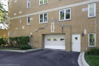 Welcome to this sun-filled 2-bedroom, 1-bath condo nestled in