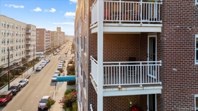 Ocean Views from Every Room - Your Beach Life Begins Here.

711