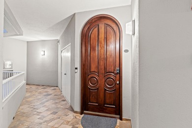 Welcome to Penthouse 1201 located in the iconic Destin Yacht