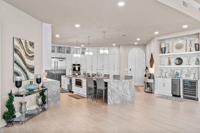 Welcome to Penthouse 1201 located in the iconic Destin Yacht