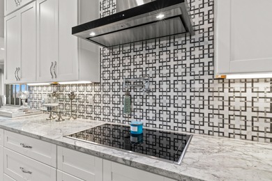 Welcome to Penthouse 1201 located in the iconic Destin Yacht