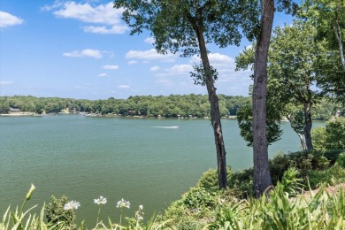 Set on the shores of Lake Norman in the gated community of