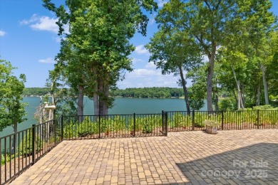 Set on the shores of Lake Norman in the gated community of