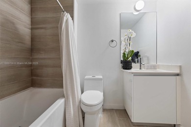 Le Parc at Brickell, Unit 704! Stunning 1 bed/1 bath residence