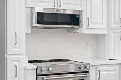 Destin Yacht Club C303 - Renovated Luxury with Gulf & Harbor