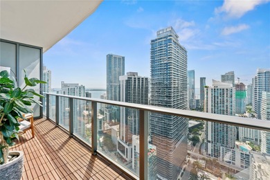 Unmatched 42nd-floor views of Miami's skyline and Coconut Grove