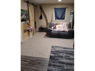 Rare Find in the Highlands of Branson! Discover this spacious