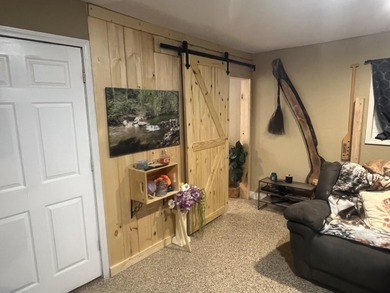 Rare Find in the Highlands of Branson! Discover this spacious