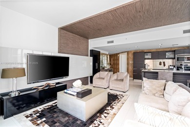 Exceptional residence on the Miami River, next to the iconic