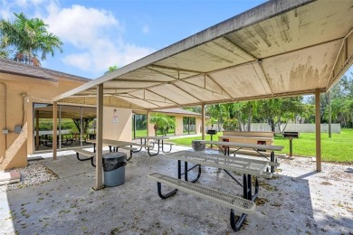 Bright and Spacious 1 bedroom 2 bath condo on high-floor