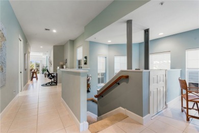 Top floor living w. personal Stiltz Lift to take you (or your