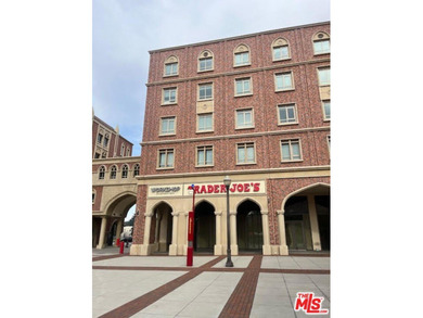 This is a beautiful West facing *soft-loft* condo in Luma