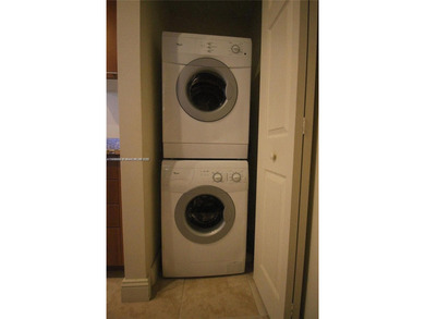 OWNER SAYS SELL IT! *Dare to call* this bright and impeccably