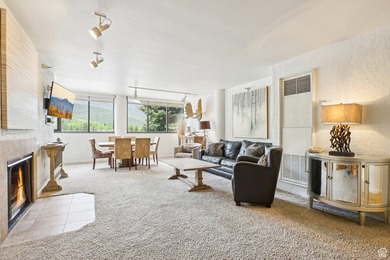 Located steps from the Park City Mountain Resort ski lifts, this