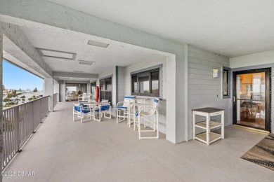 Prepare to be amazed by the spectacular river and ocean views