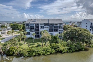 Prepare to be amazed by the spectacular river and ocean views