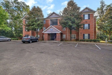 Great investment opportunity. Non warranted condo community
