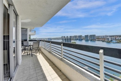 Beautifully remodeled 2-bed, 2.5-bath lower penthouse at Mystic