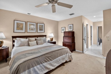 Spacious & Elegant 3BR + Den, 2BA with Lake Views in Hunters