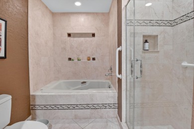 Spacious & Elegant 3BR + Den, 2BA with Lake Views in Hunters