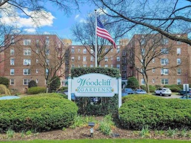 **PARKING AVAILABLE** Sponsor Unit - Board Approval NOT