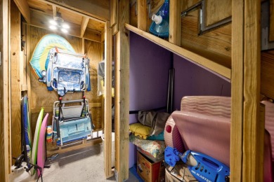 Beautiful Gulf views * 4 BR/ 3.5 BA * Pool * Canal access with