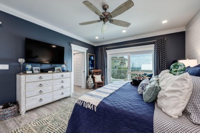 Beautiful Gulf views * 4 BR/ 3.5 BA * Pool * Canal access with