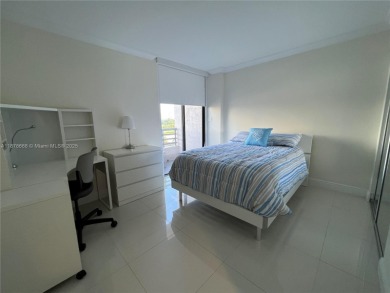 Spacious 3-bedroom, 2-bath corner unit at Parc Central South in