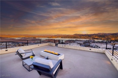 Blue Heron ShowHome!  The residence boasts stunning Lake Views