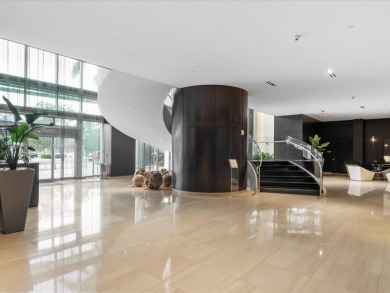 Spectacular bay, ocean & Miami Beach skyline views from this