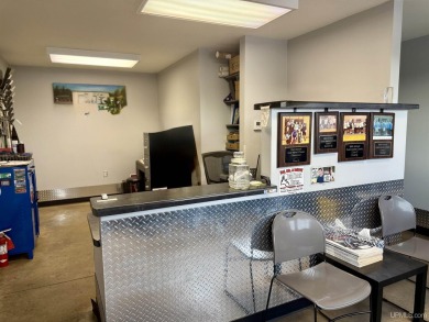 Turnkey Auto Service Facility & Business Opportunity. Built in