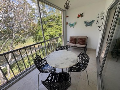 Beautiful spacious split plan 2 bedroom, 2 full bath condo with