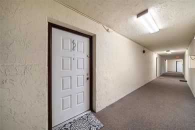 Beautifully maintained 1-bedroom, 1-bathroom condo with 770 sq