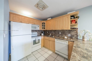 Beautifully maintained 1-bedroom, 1-bathroom condo with 770 sq