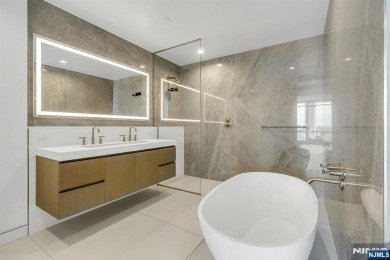 Welcome to One Park #1009 aEUR* High-Floor Luxury with Iconic