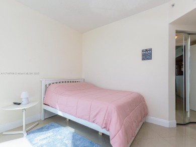 Stunning modern condo in the heart of Sunny Isles with