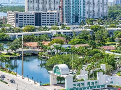 Stunning modern condo in the heart of Sunny Isles with