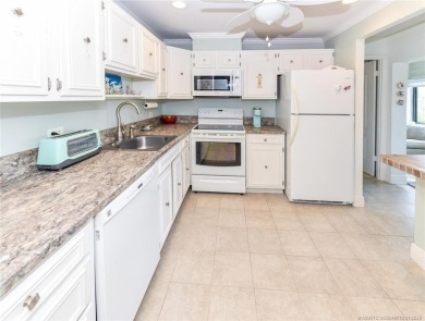 Owner paid ALL Special Assessments!! - TOP FLOOR CONDO, ELEVATOR